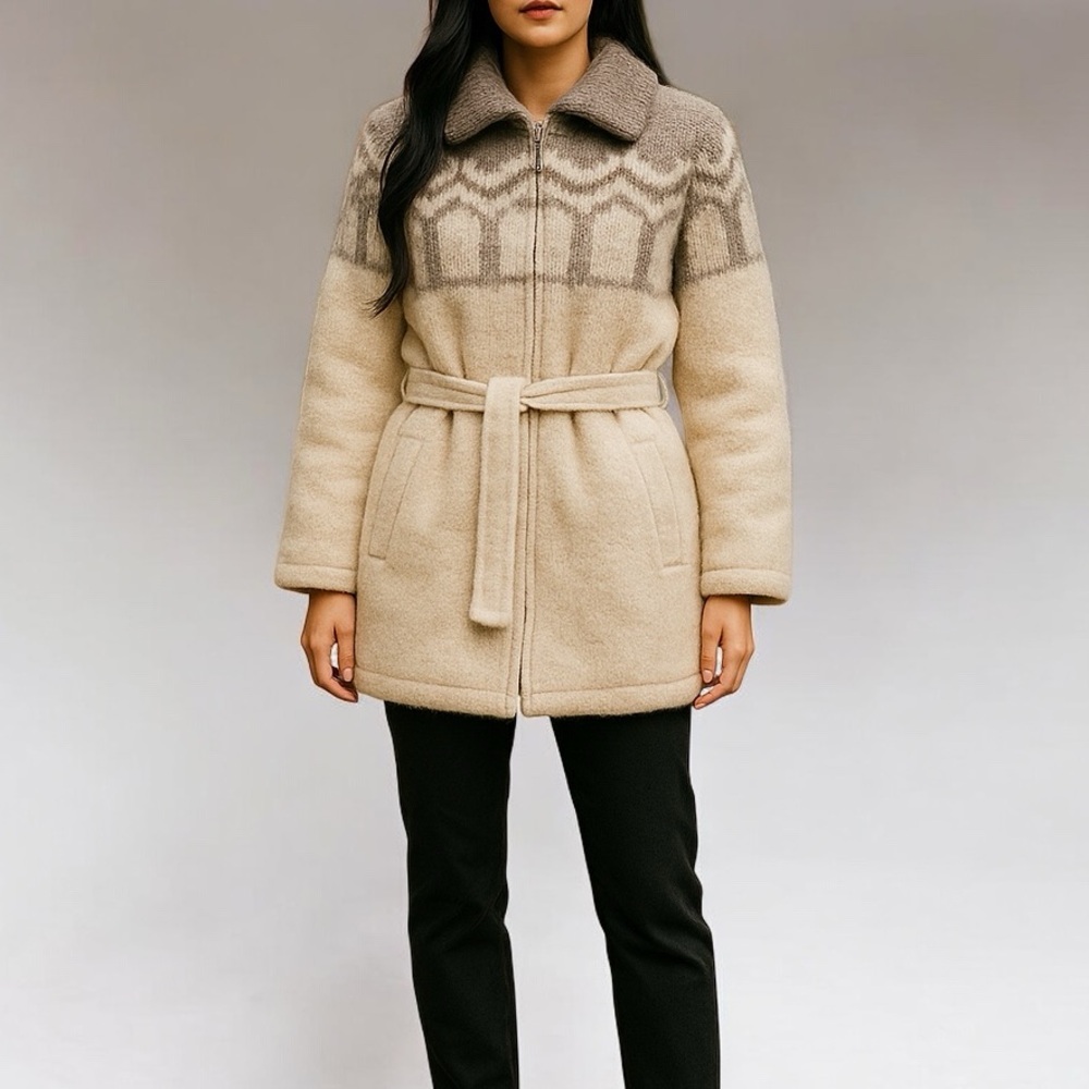Vintage 70’s / 80’s Icelandic Style Belted Sweater Jacket | Size M